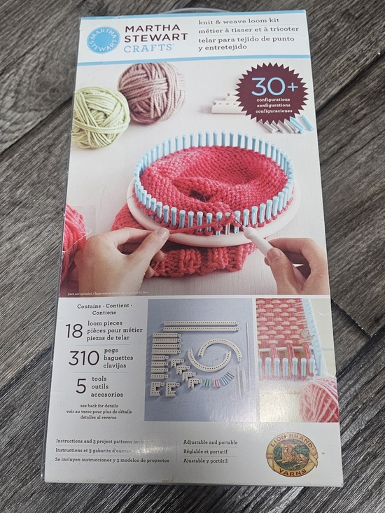 Martha Stewart Other - Martha Stewart Crafts Knit & Weave Loom Kit - Pink/Light Blue/White DIY Crochet